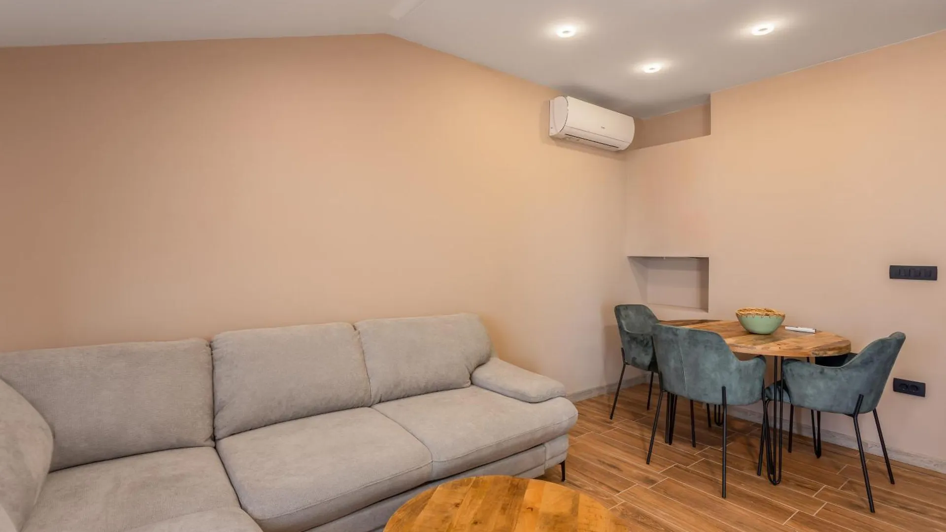 Adastra Apartments With Private Parking And Floor Heating Rijeka